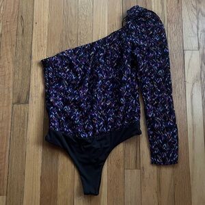ASTR multicolored one shoulder body suit
